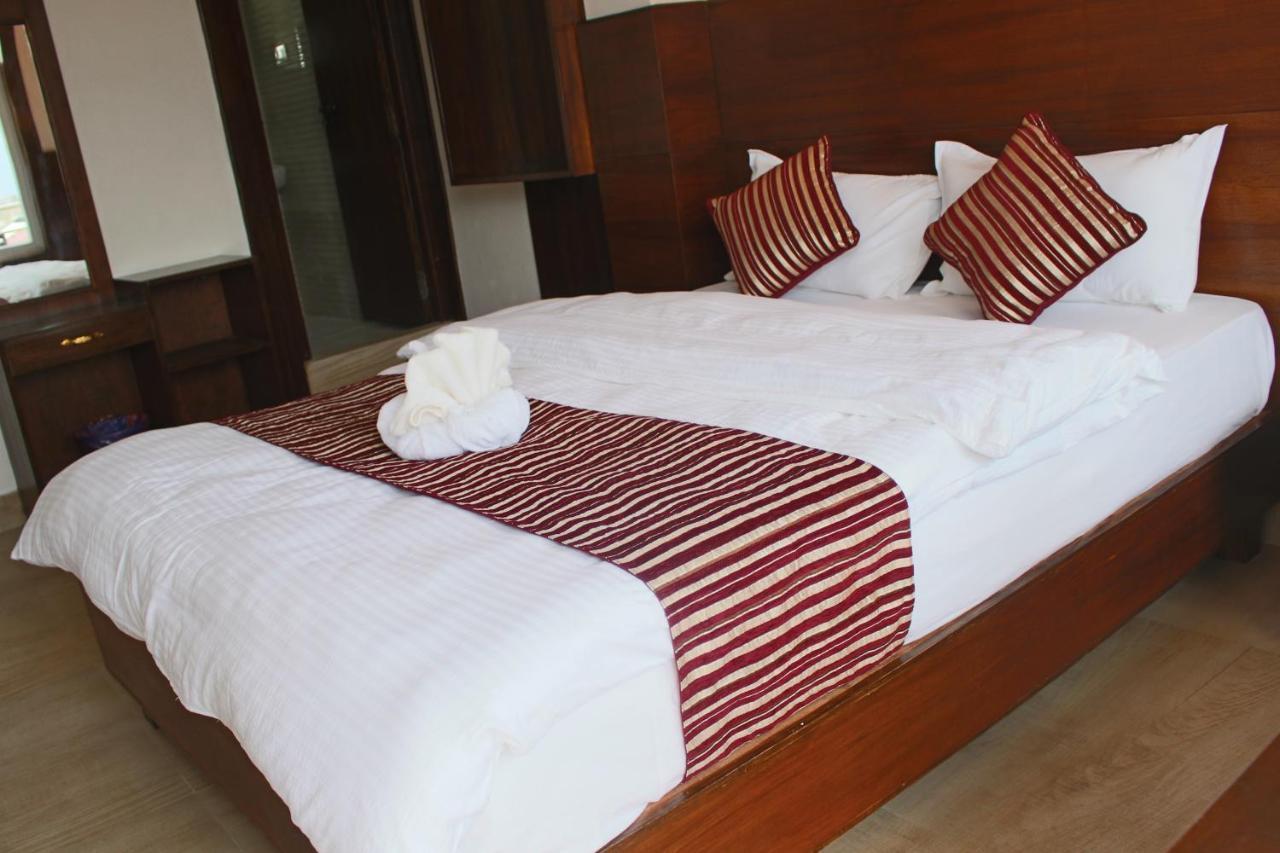 Hotel Lakeside Pvt. Ltd. 博卡拉 外观 照片